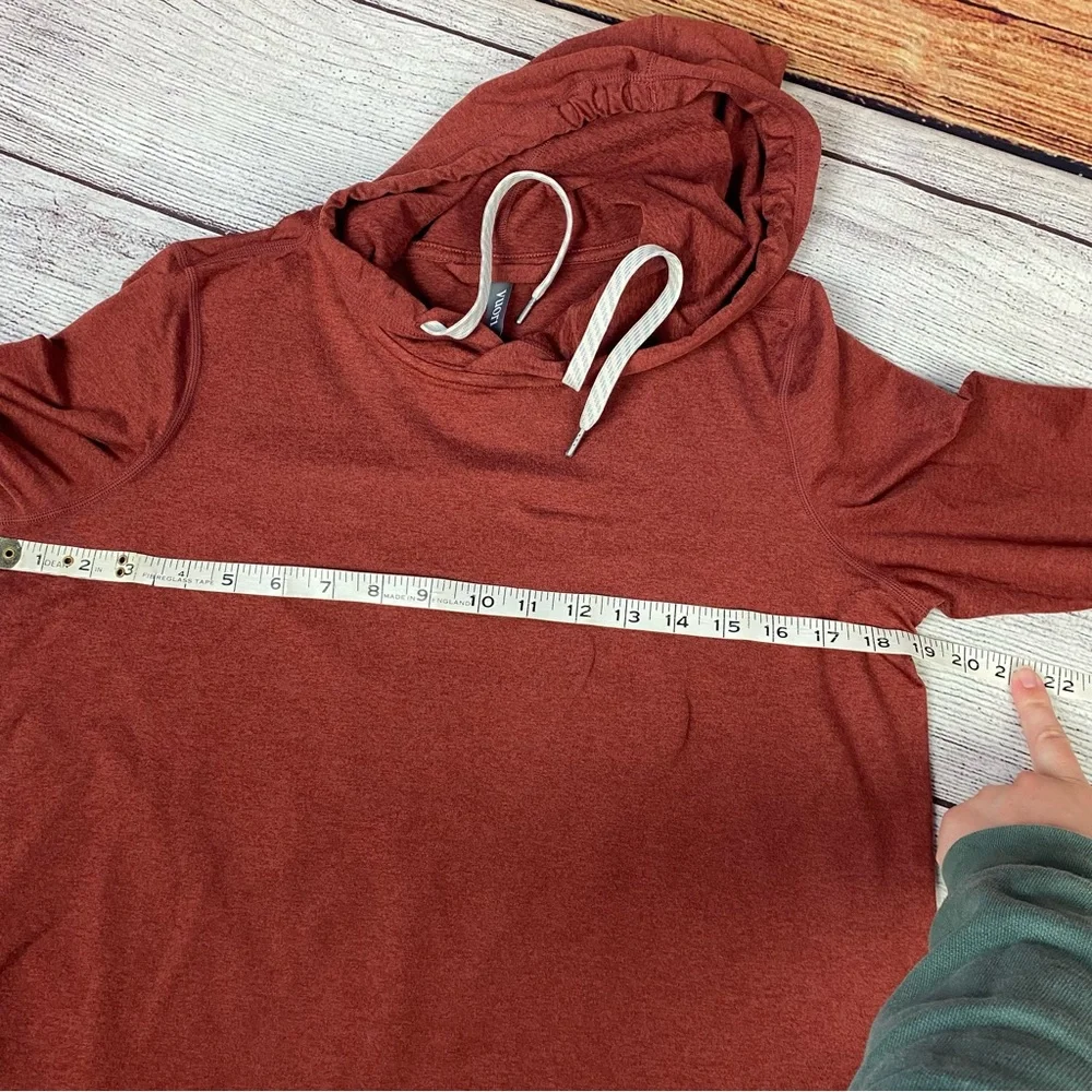 Vuori Currant Heather Halo Essential Hoodie - Picture 7 of 9